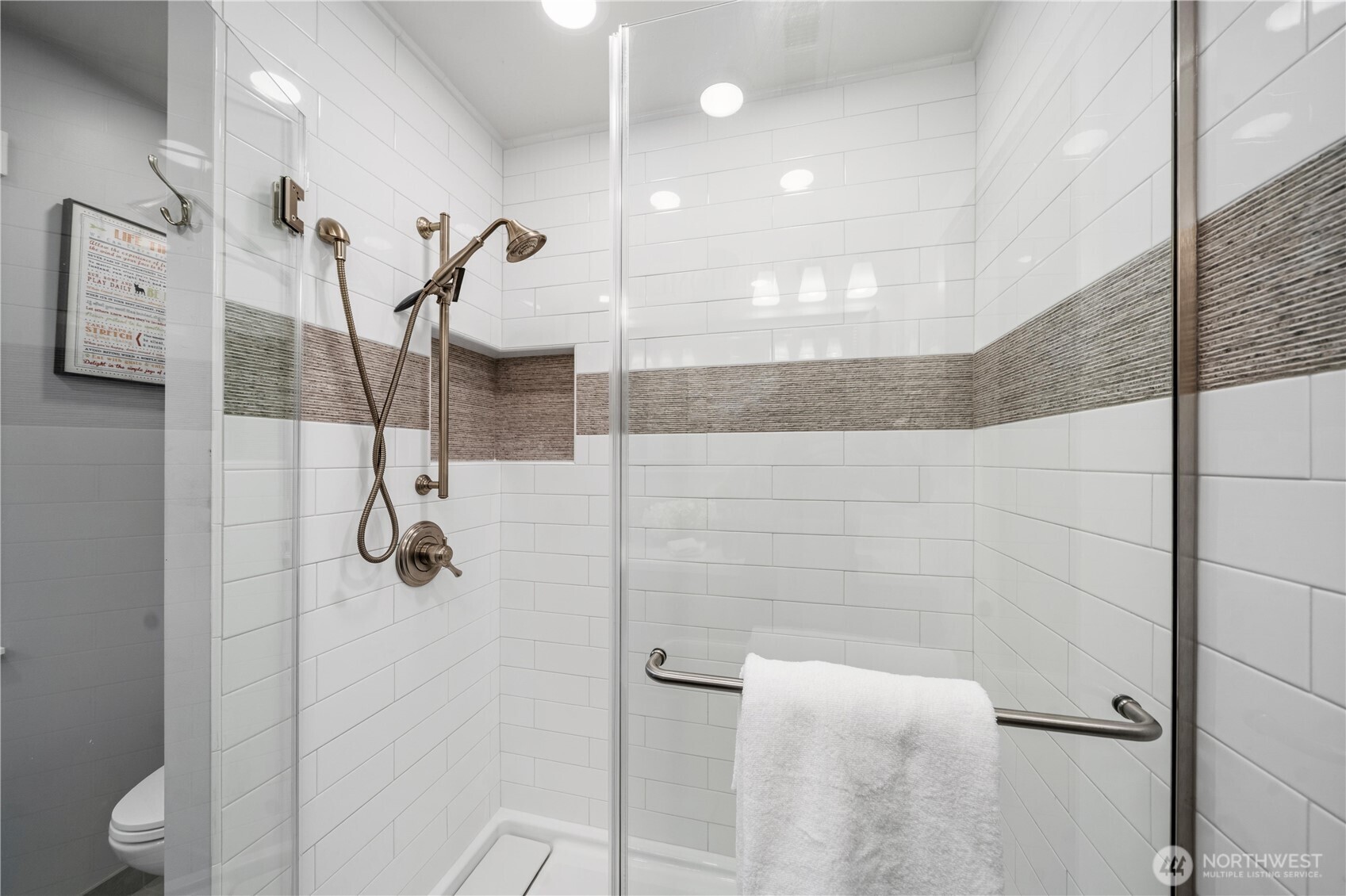 22963 SE 292nd Place , Black Diamond, WA 98010