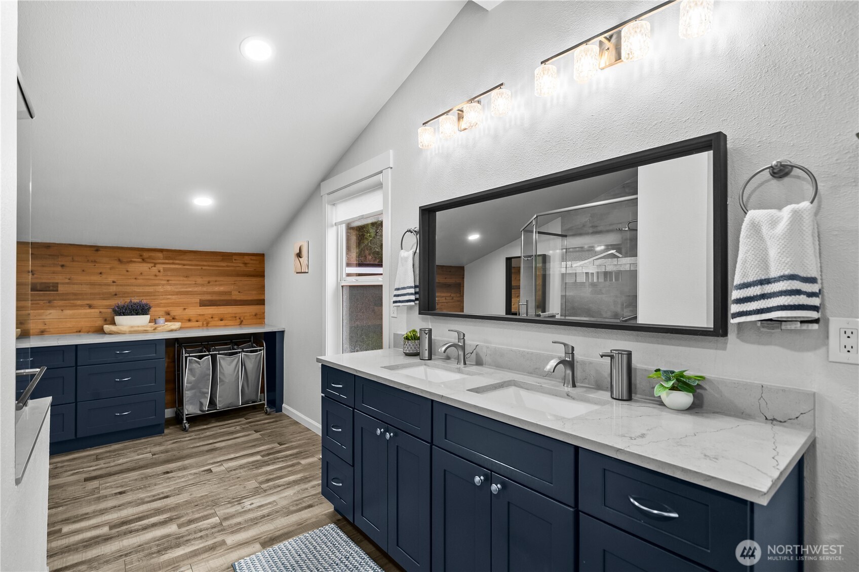 22963 SE 292nd Place , Black Diamond, WA 98010