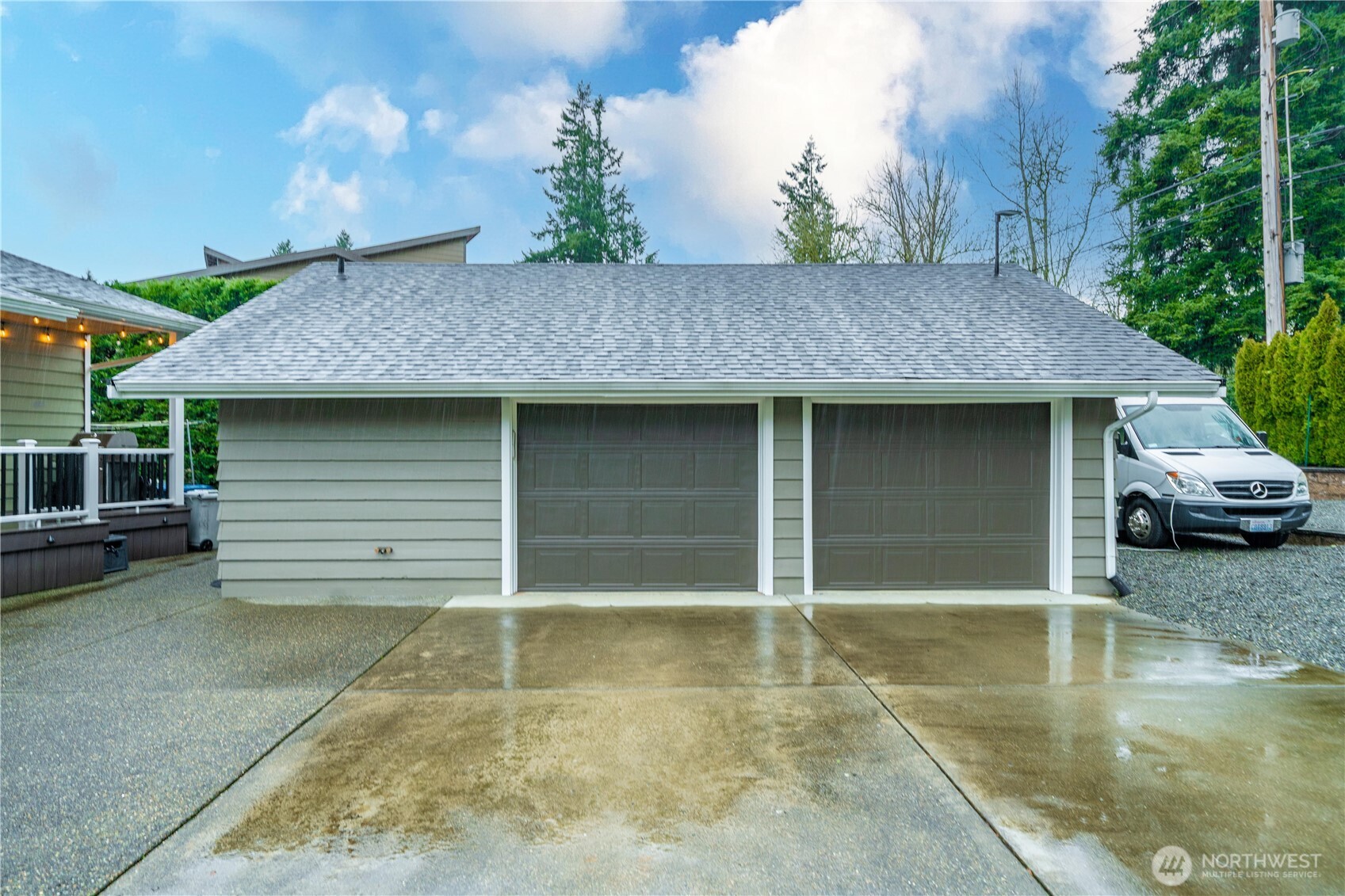 22963 SE 292nd Place , Black Diamond, WA 98010