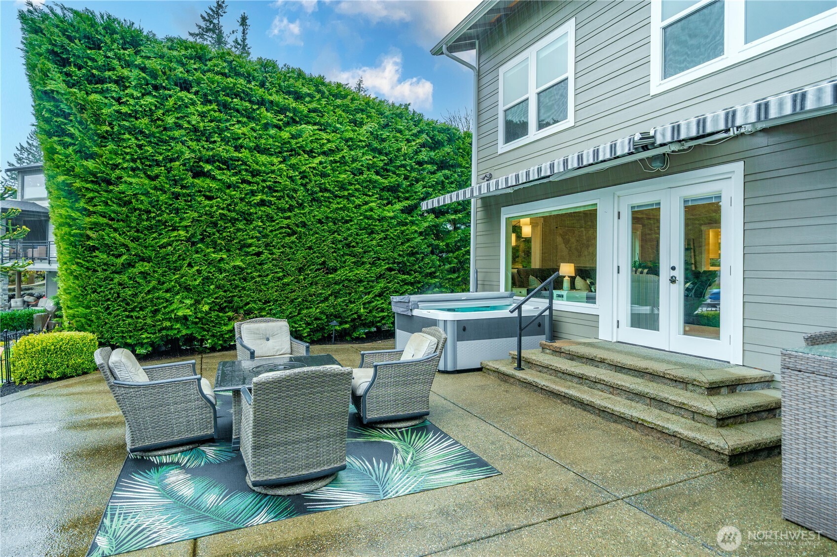 22963 SE 292nd Place , Black Diamond, WA 98010