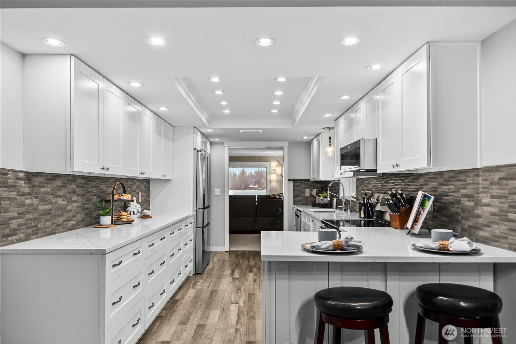 22963 SE 292nd Place , Black Diamond, WA 98010