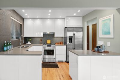 3439 24th Avenue W, Seattle, WA 98199 - Photo 17