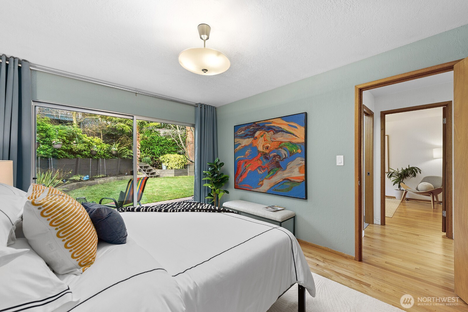 3439 24th Avenue W, Seattle, WA 98199