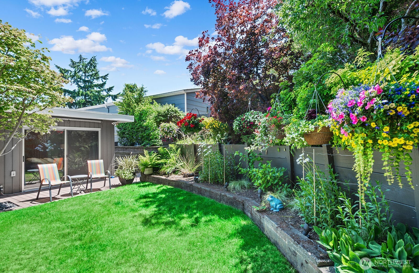 3439 24th Avenue W, Seattle, WA 98199