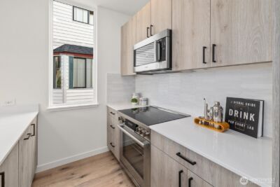 945 NW 61st Street , Seattle, WA 98107 - Photo 11