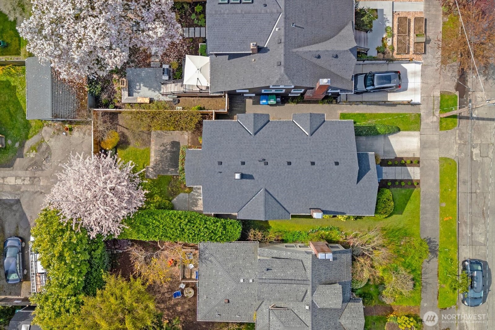 823 NE 58th Street , Seattle, WA 98105