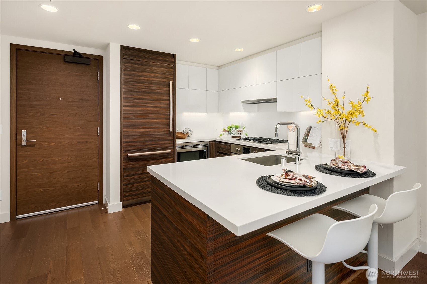 583 Battery Street #507N, Seattle, WA 98121