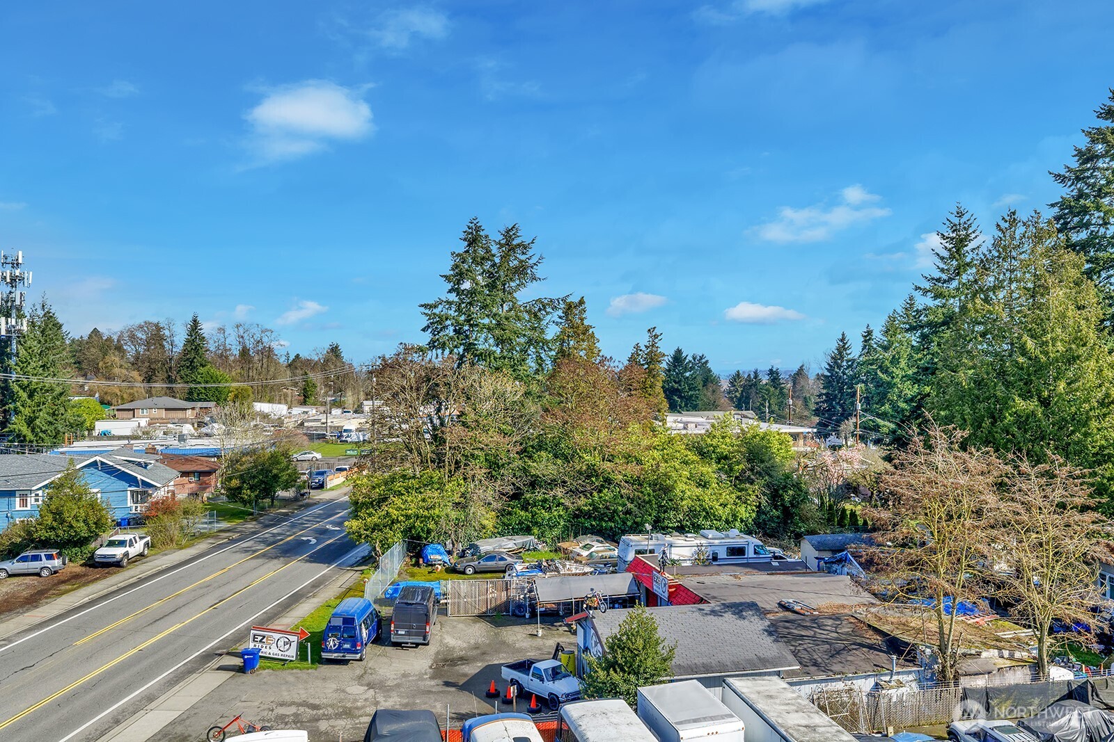 12644 Des Moines Memorial Dr , Burien, WA 98168