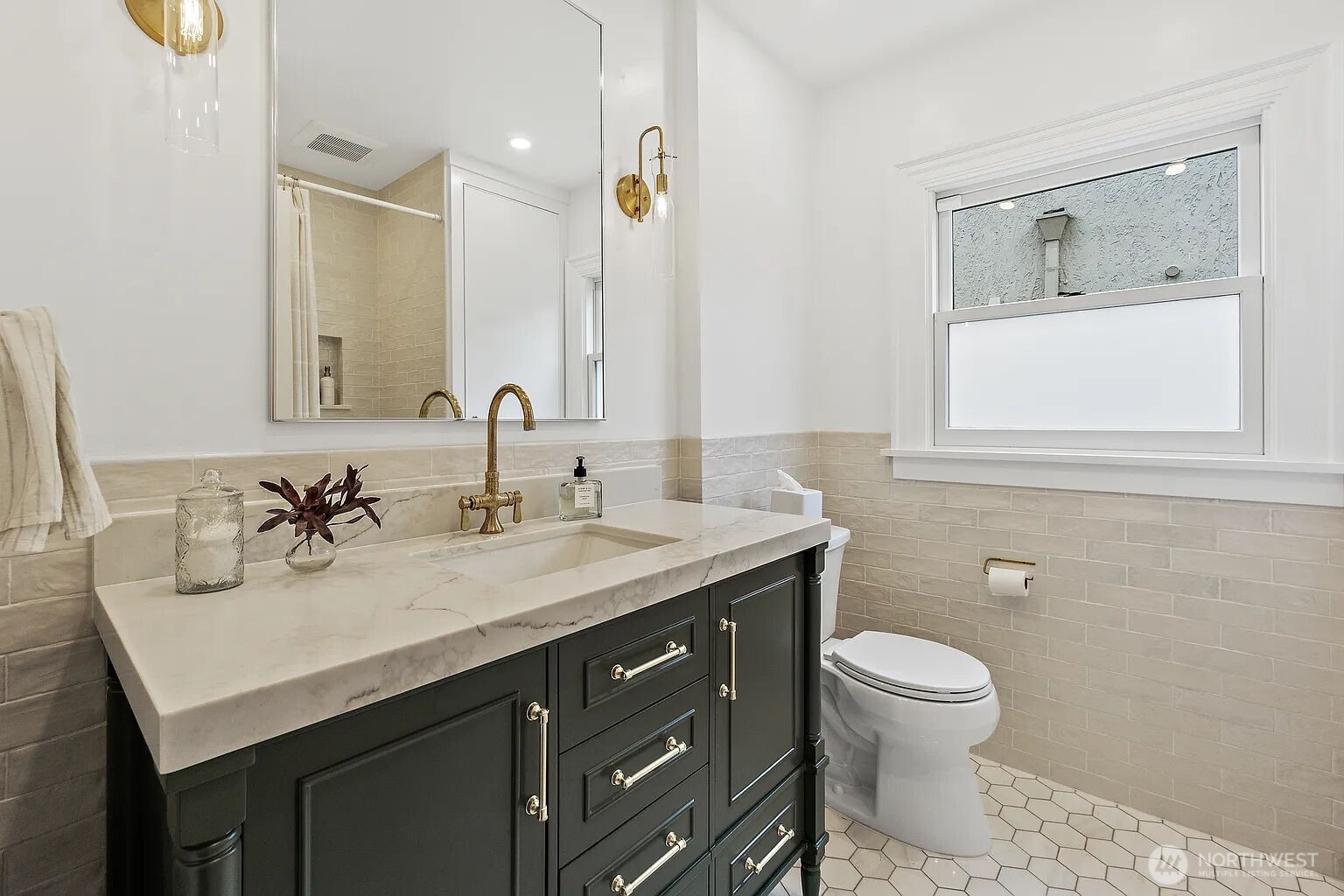 1114 N 77th Street , Seattle, WA 98103