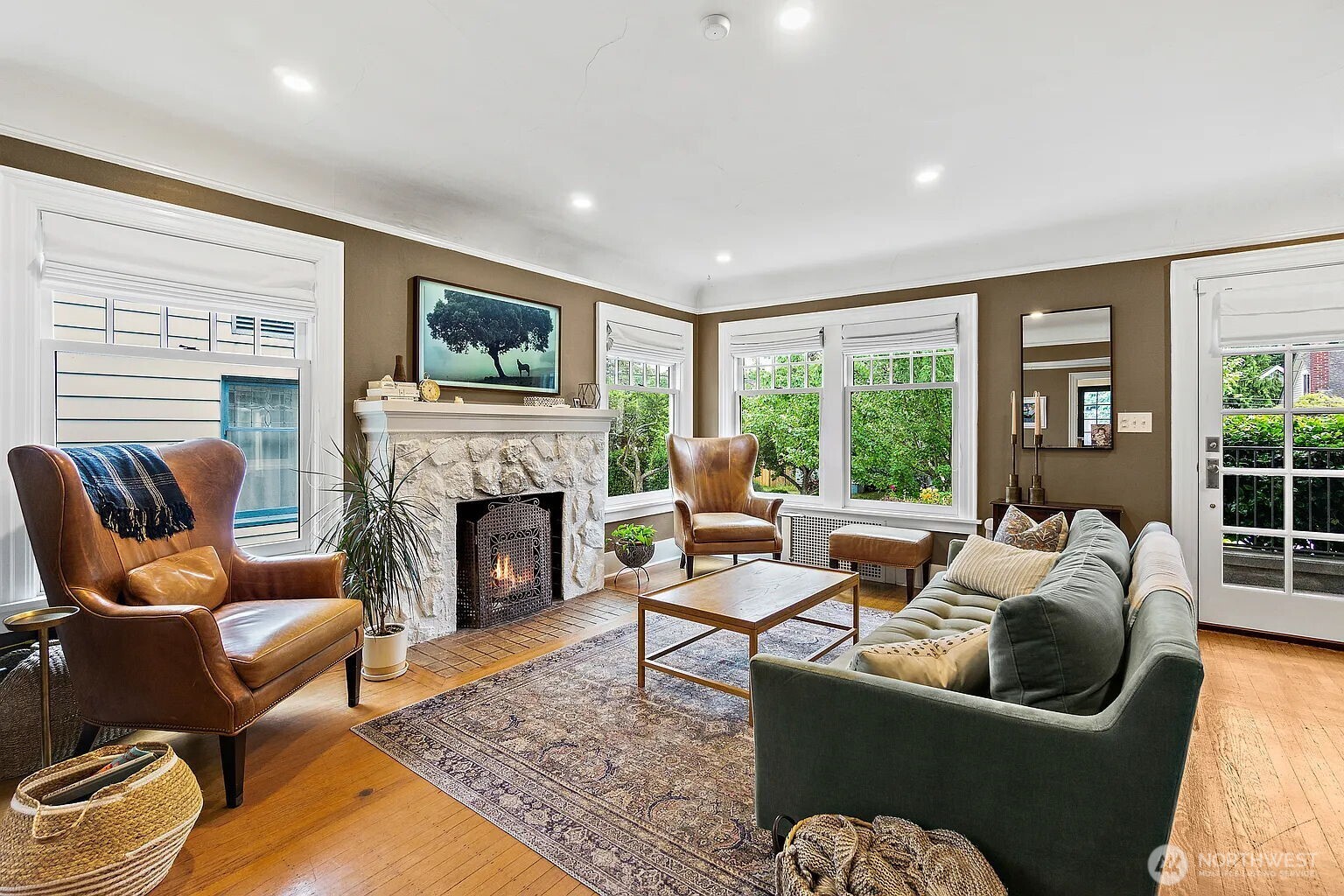 1114 N 77th Street , Seattle, WA 98103