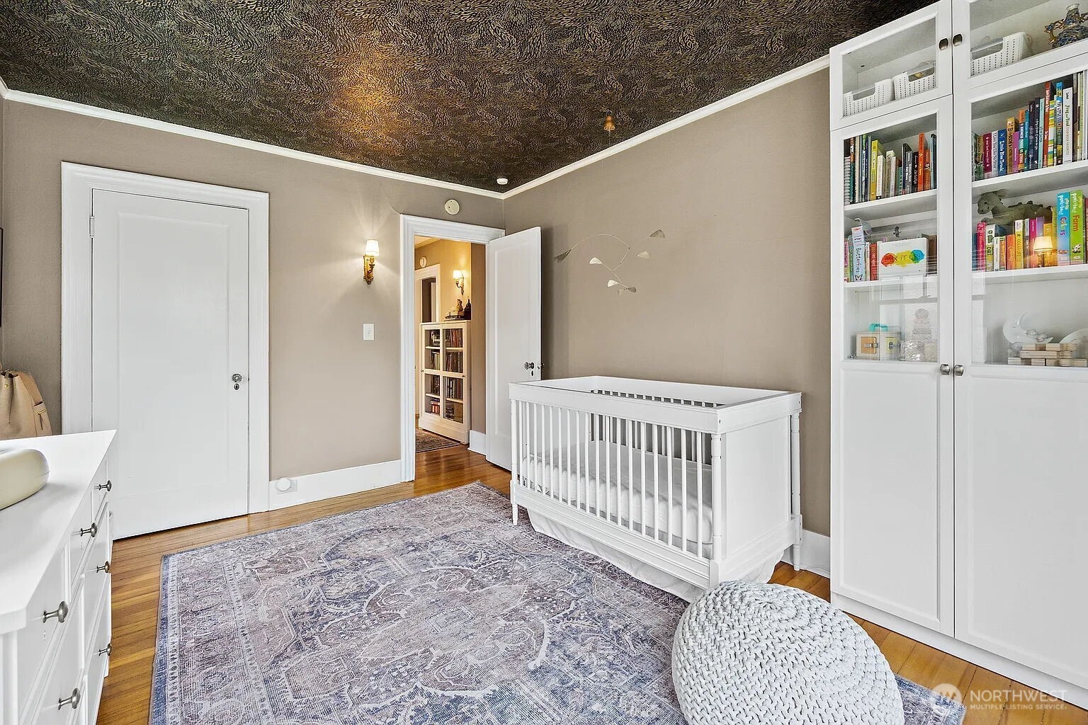 1114 N 77th Street , Seattle, WA 98103