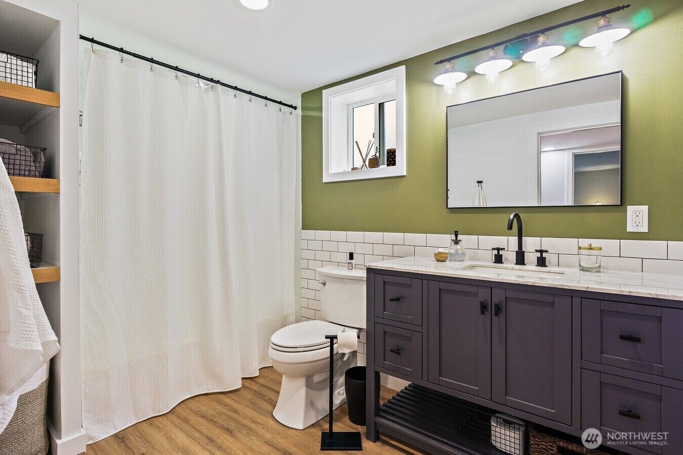 1114 N 77th Street , Seattle, WA 98103