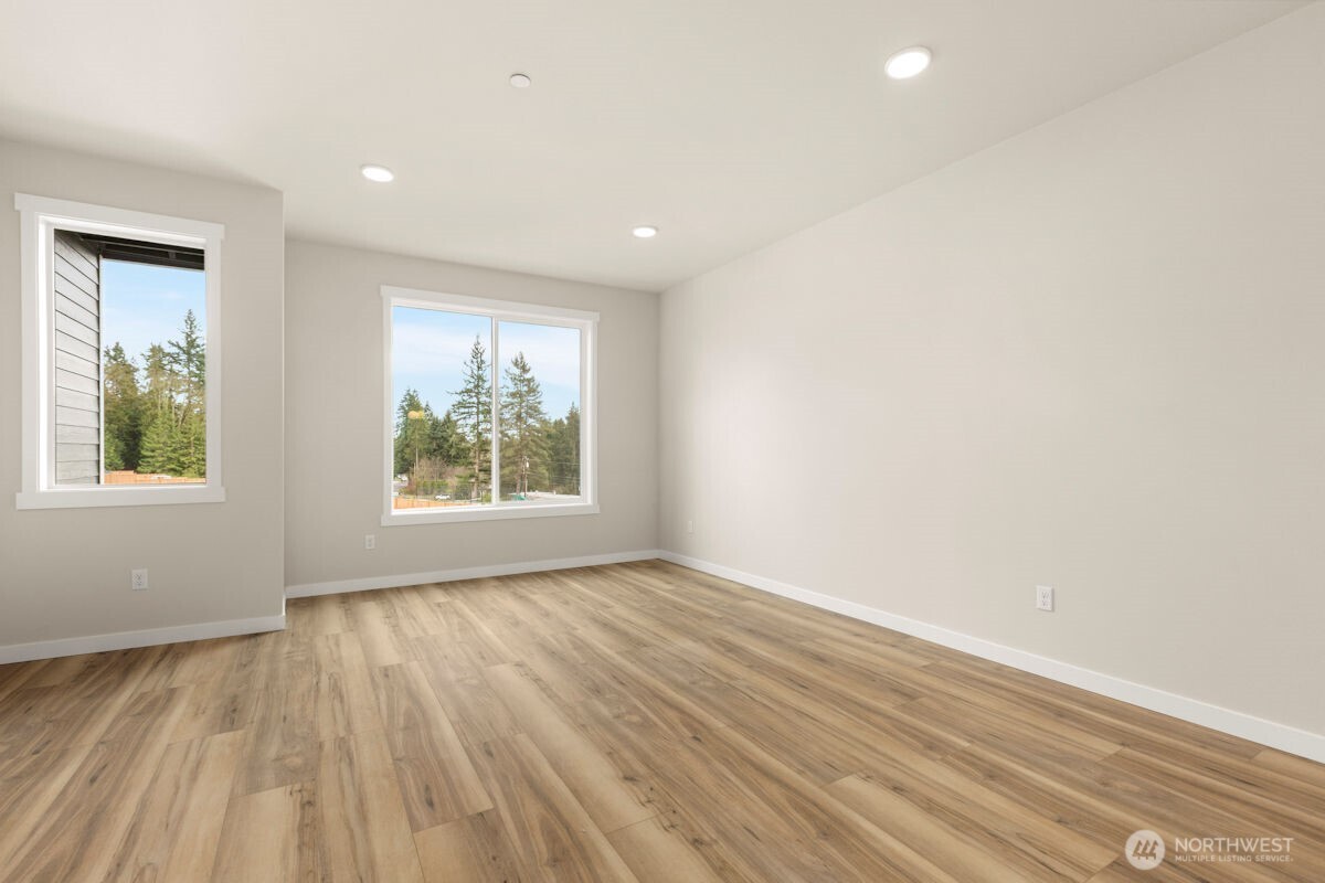 16823 Alder Way #J6, Lynnwood, WA 98037