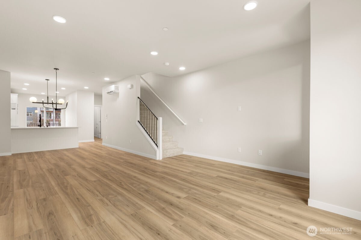 16823 Alder Way #J6, Lynnwood, WA 98037