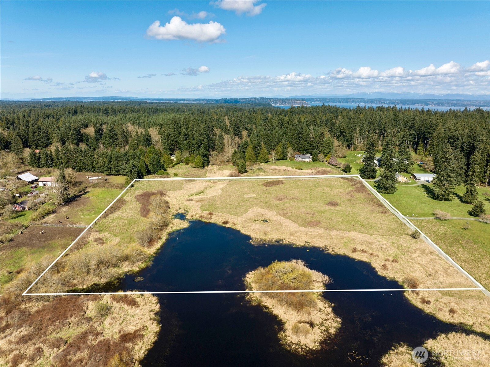 4320 Barbara Lane , Clinton, WA 98236