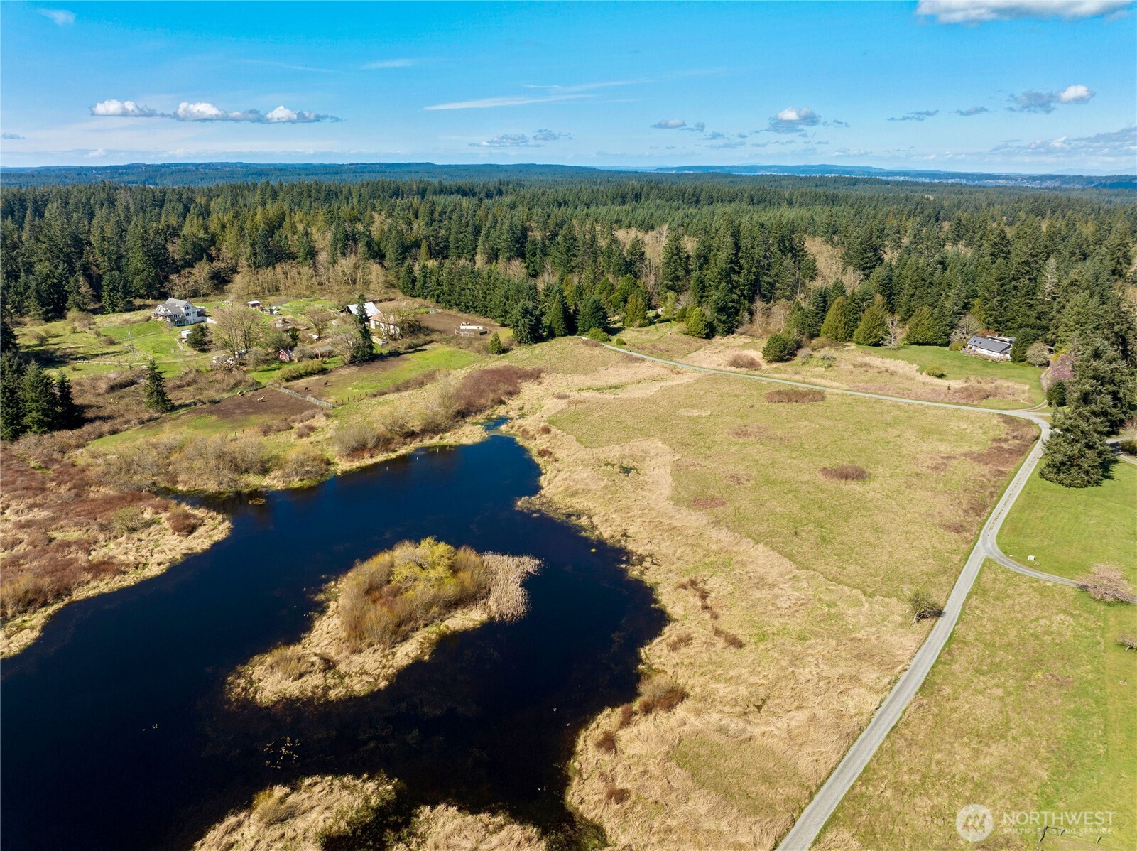 4320 Barbara Lane , Clinton, WA 98236