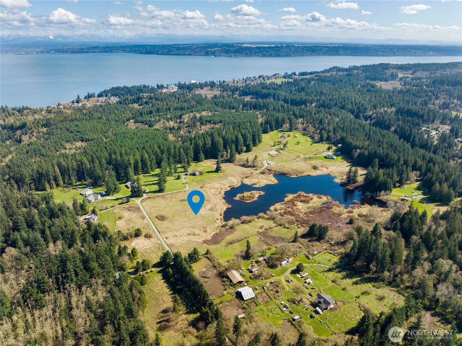 4320 Barbara Lane , Clinton, WA 98236