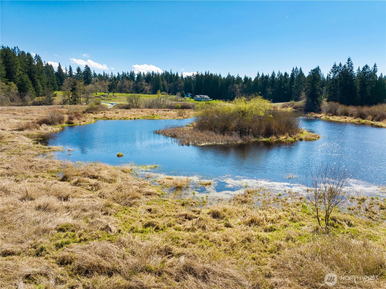 4320 Barbara Lane , Clinton, WA 98236