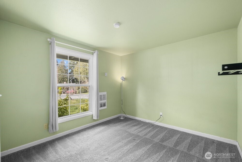 2228 192nd Place SW, Lynnwood, WA 98036