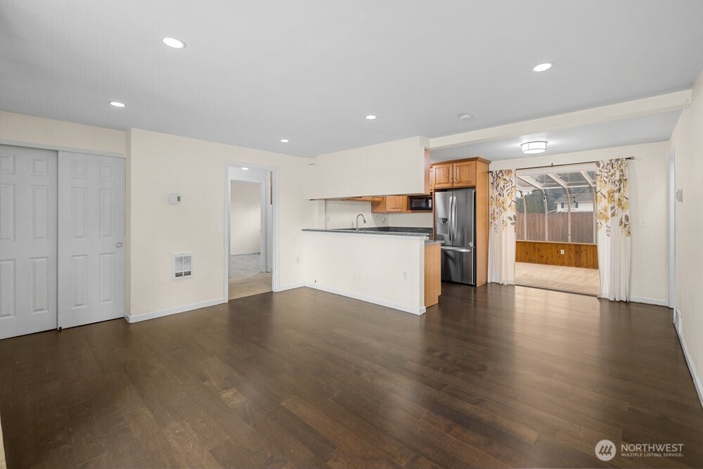 2228 192nd Place SW, Lynnwood, WA 98036