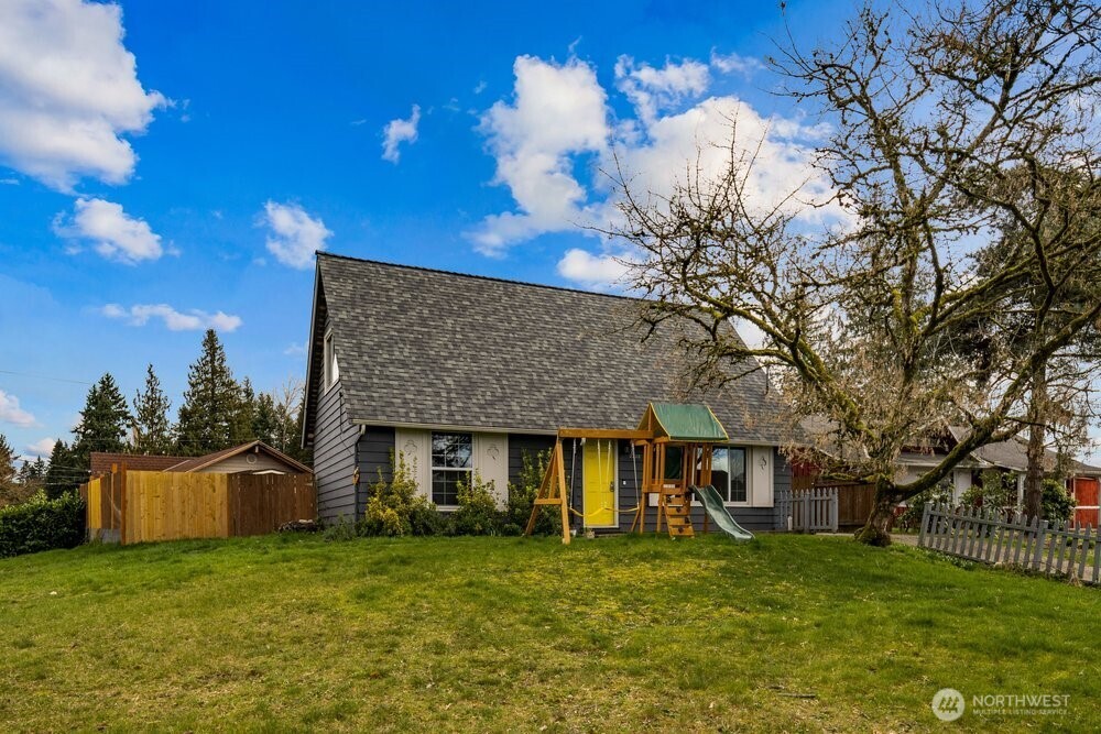 2228 192nd Place SW, Lynnwood, WA 98036