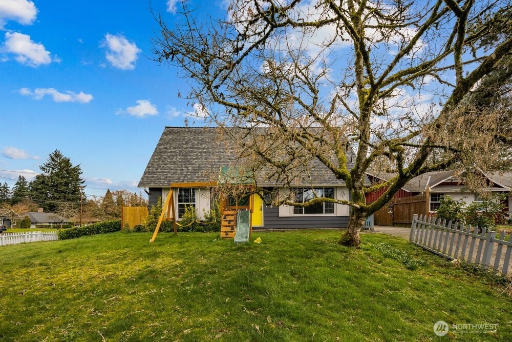 2228 192nd Place SW, Lynnwood, WA 98036