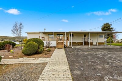 150 Dusty Puddle Road #A&B, Selah, WA 98942