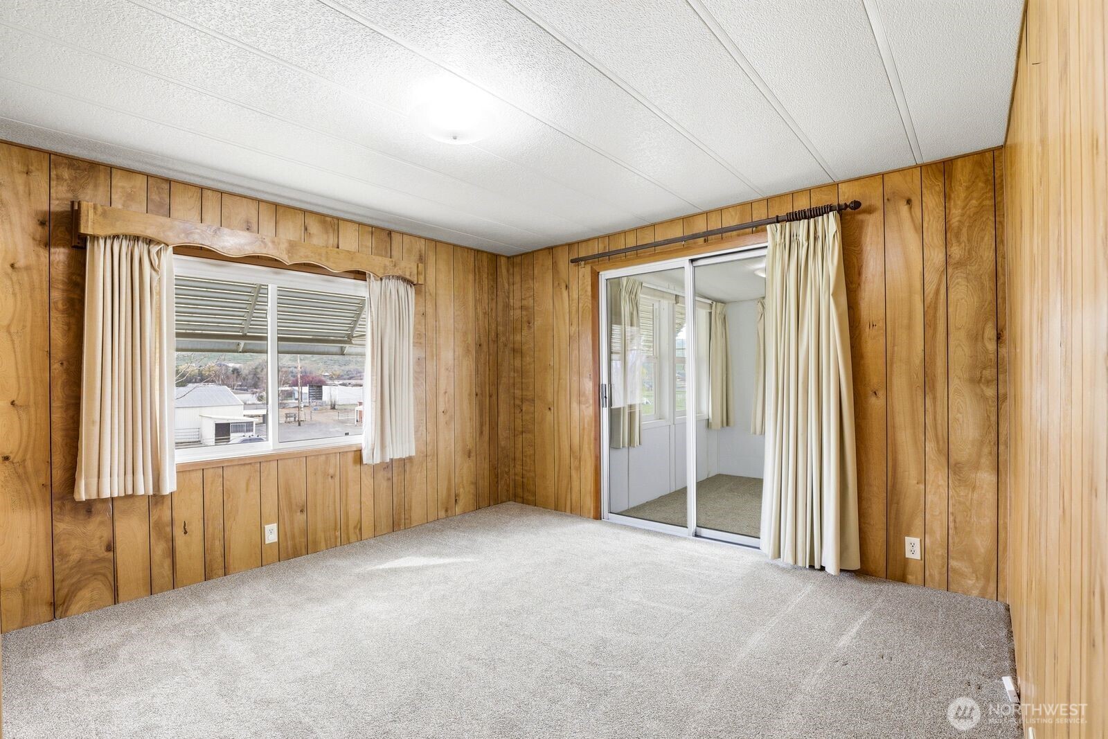 150 Dusty Puddle Road #A&B, Selah, WA 98942