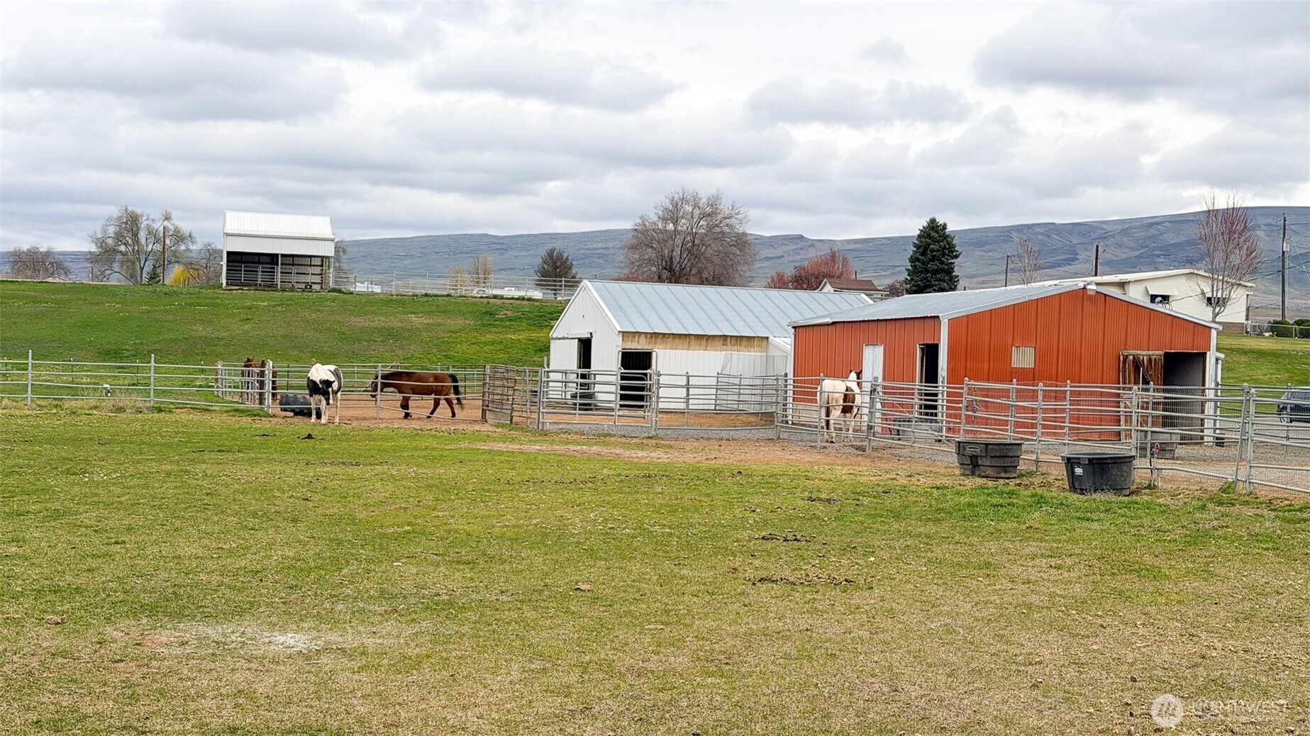 150 Dusty Puddle Road #A&B, Selah, WA 98942