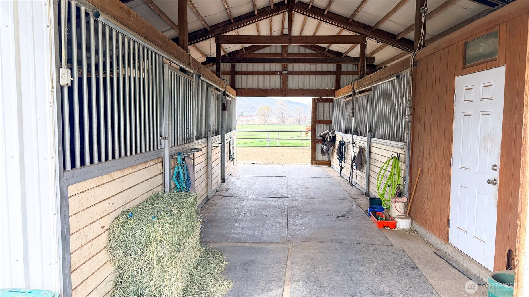 150 Dusty Puddle Road #A&B, Selah, WA 98942