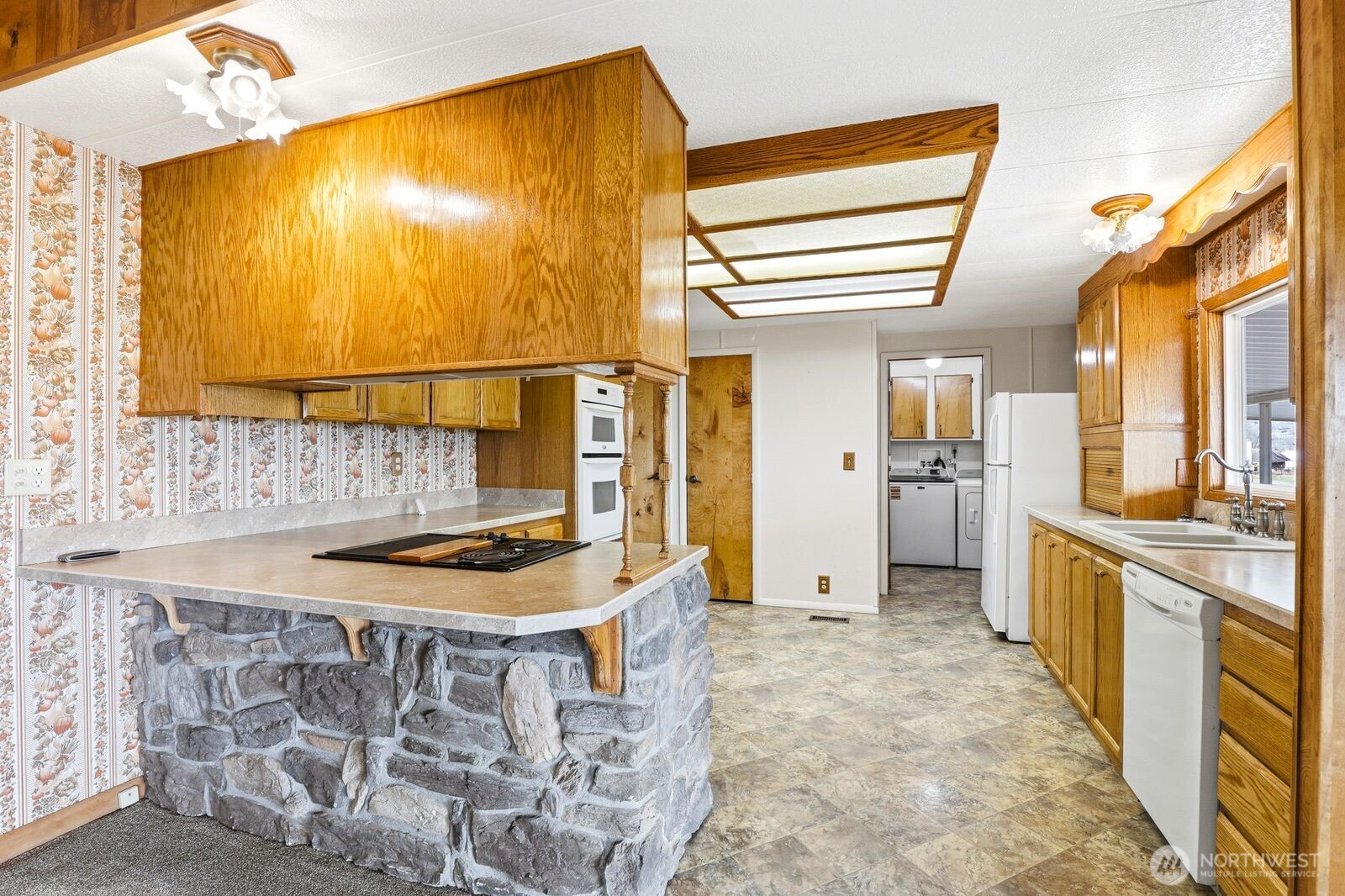 150 Dusty Puddle Road #A&B, Selah, WA 98942