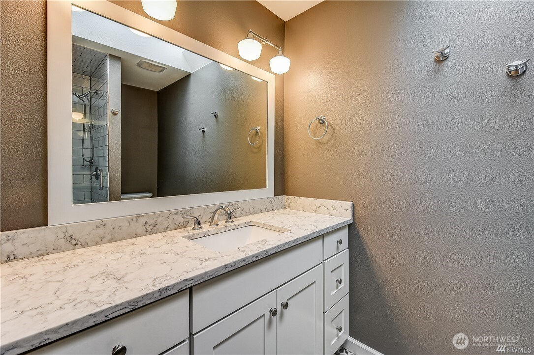 16116 SE 156th Street , Renton, WA 98058