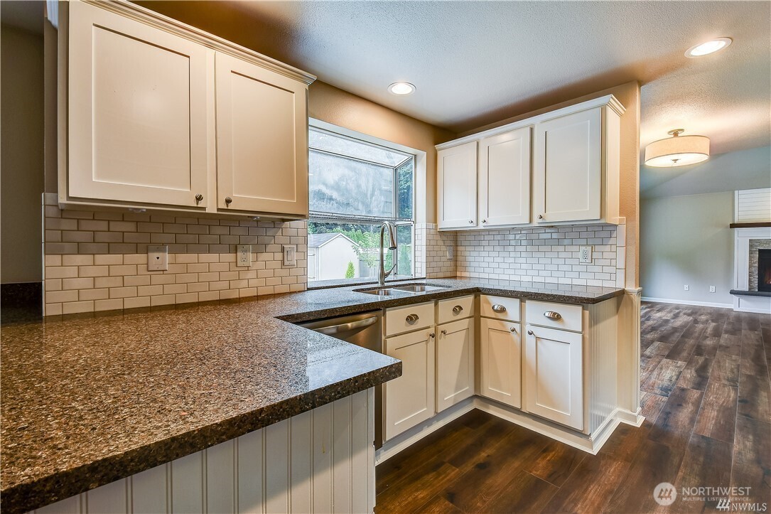 16116 SE 156th Street , Renton, WA 98058