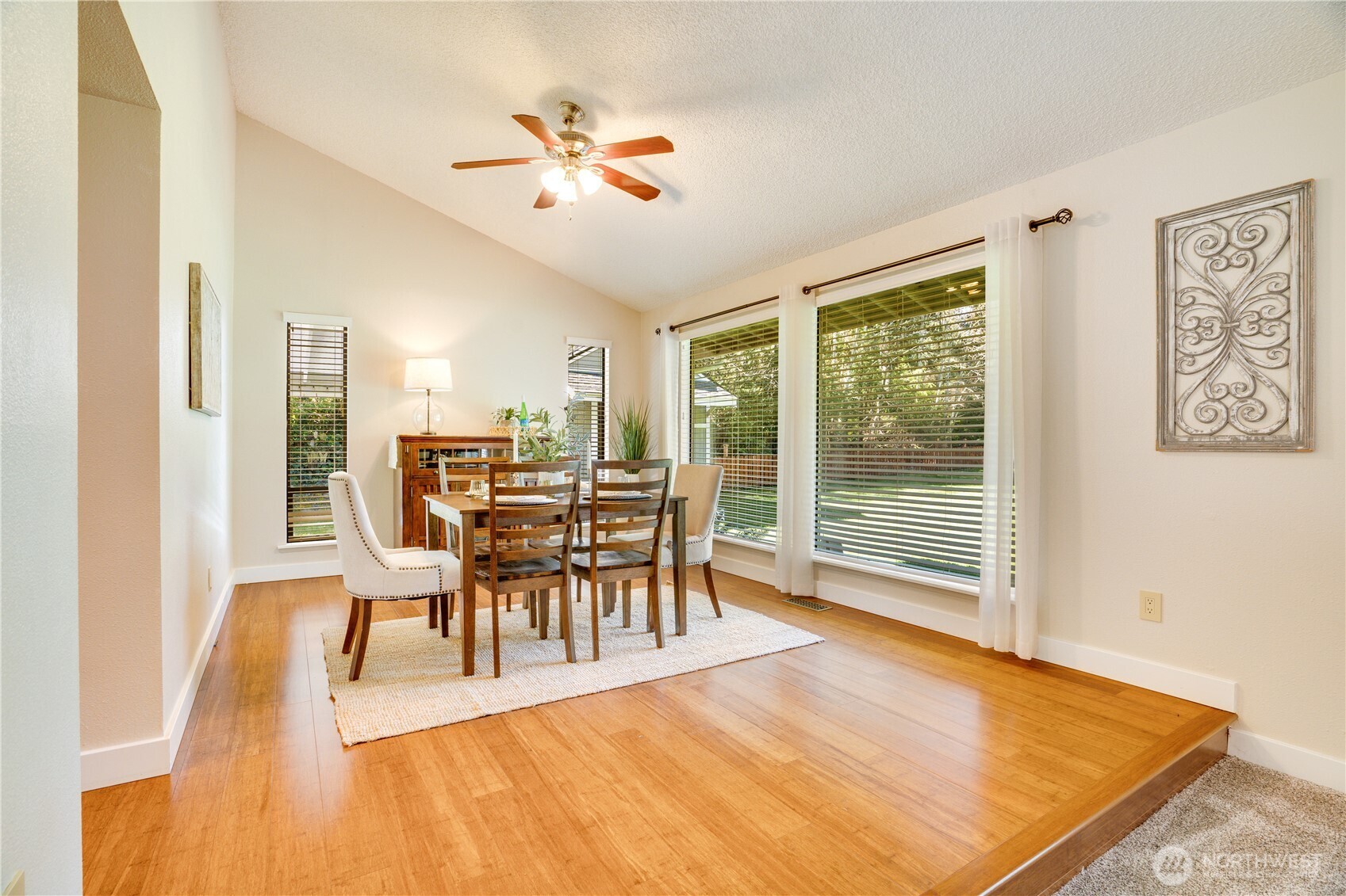 2925 SE Royalwood Place , Port Orchard, WA 98367