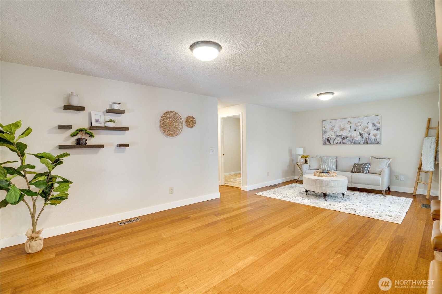 2925 SE Royalwood Place , Port Orchard, WA 98367