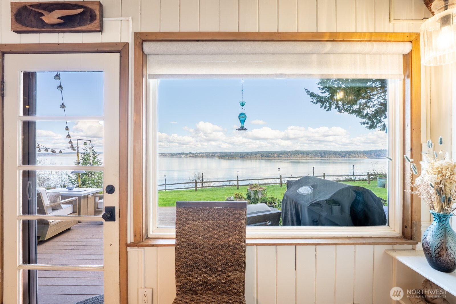 9513 Villa Beach Road , Anderson Island, WA 98303