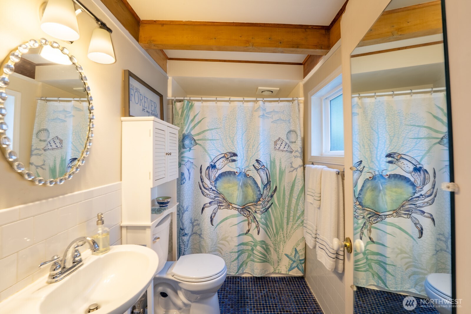 9513 Villa Beach Road , Anderson Island, WA 98303