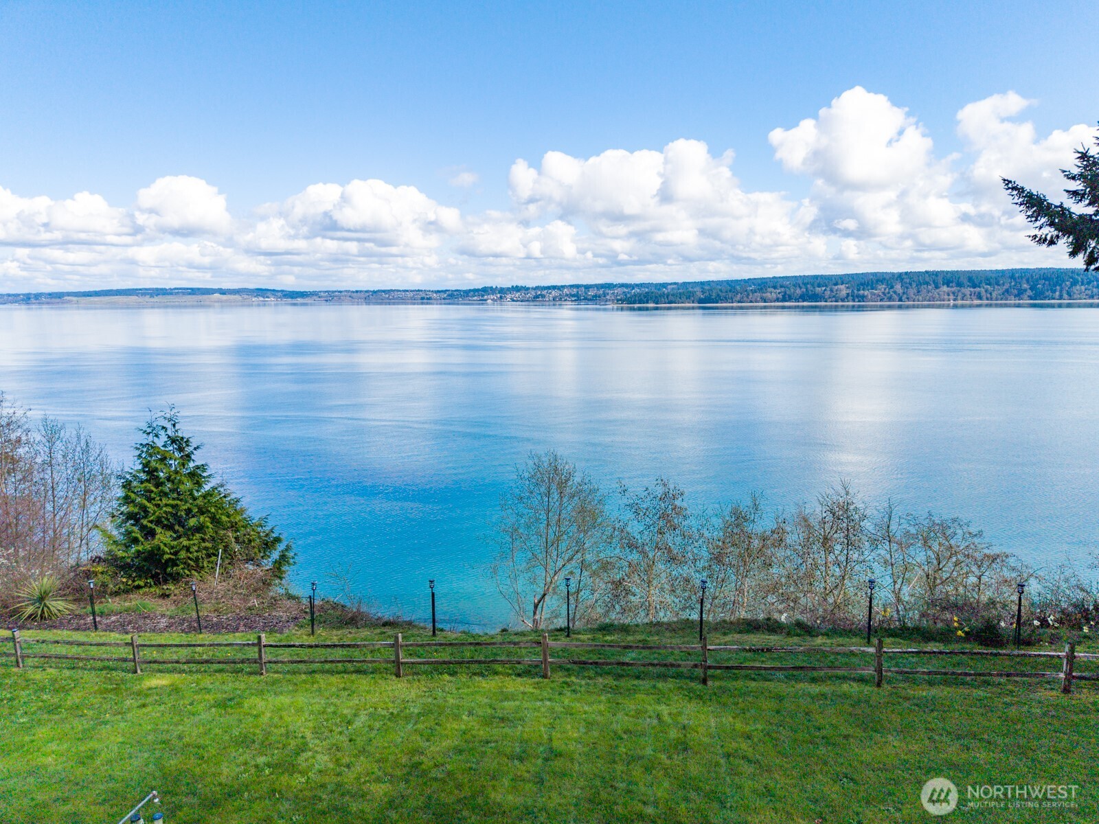 9513 Villa Beach Road , Anderson Island, WA 98303