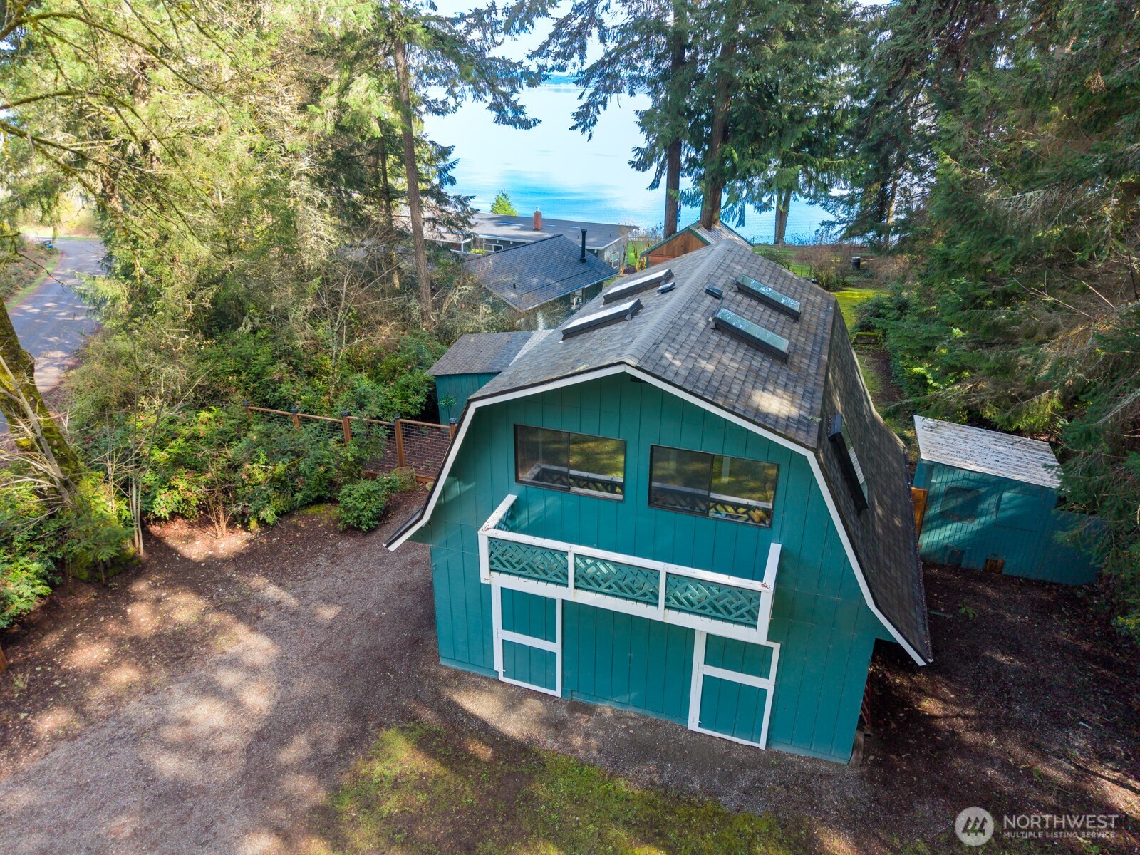 9513 Villa Beach Road , Anderson Island, WA 98303