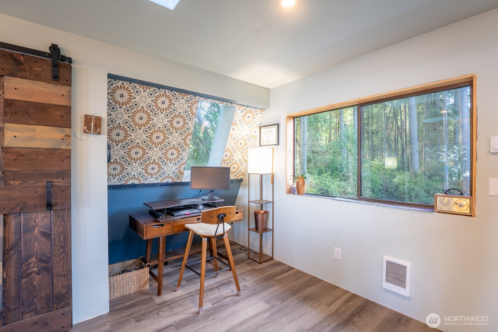 9513 Villa Beach Road , Anderson Island, WA 98303