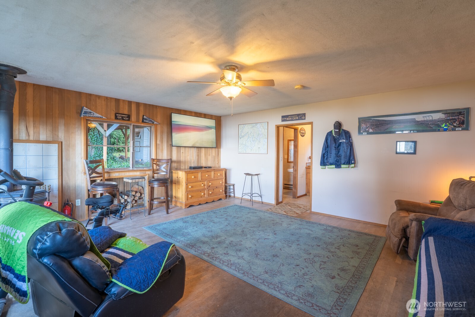 9513 Villa Beach Road , Anderson Island, WA 98303