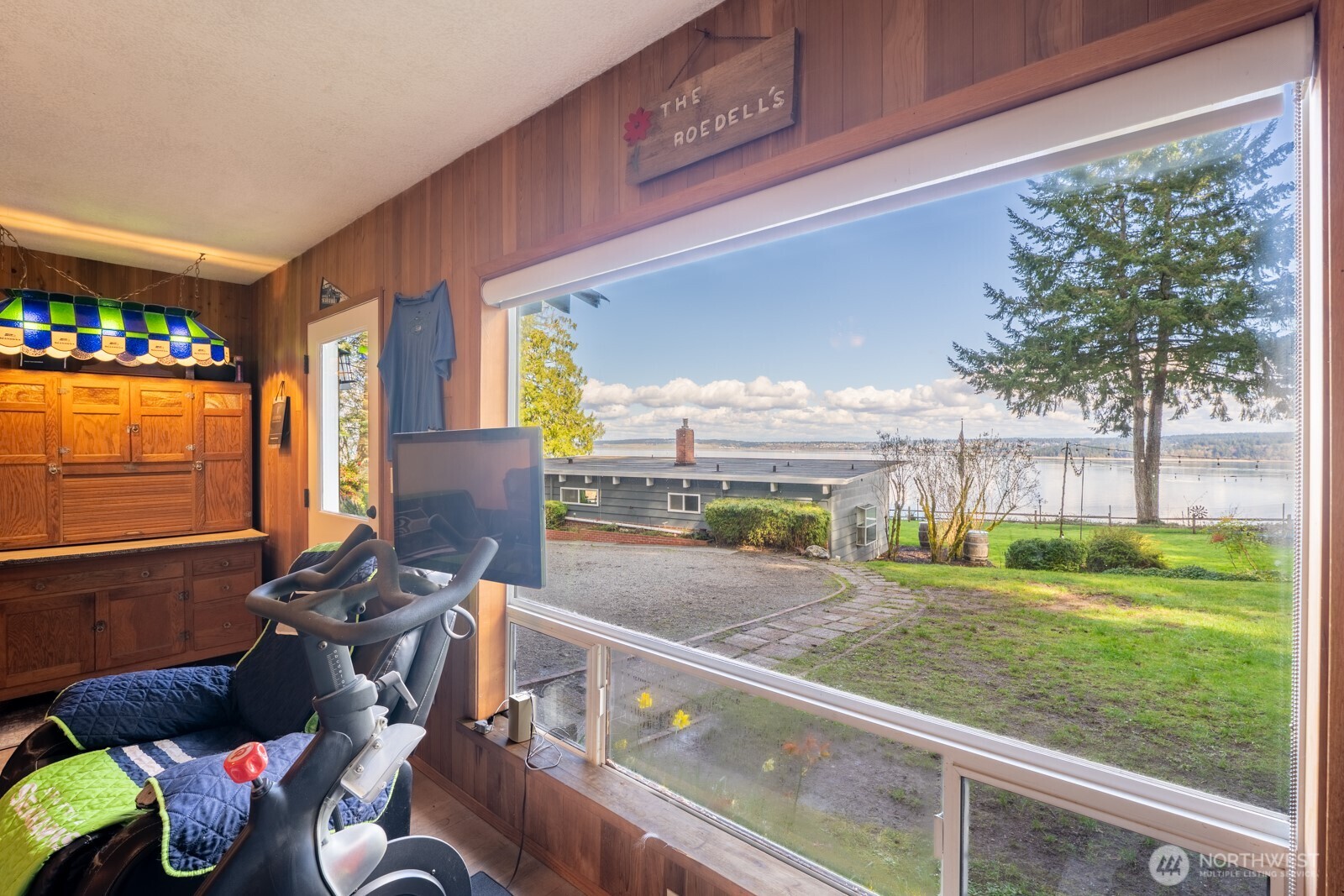 9513 Villa Beach Road , Anderson Island, WA 98303