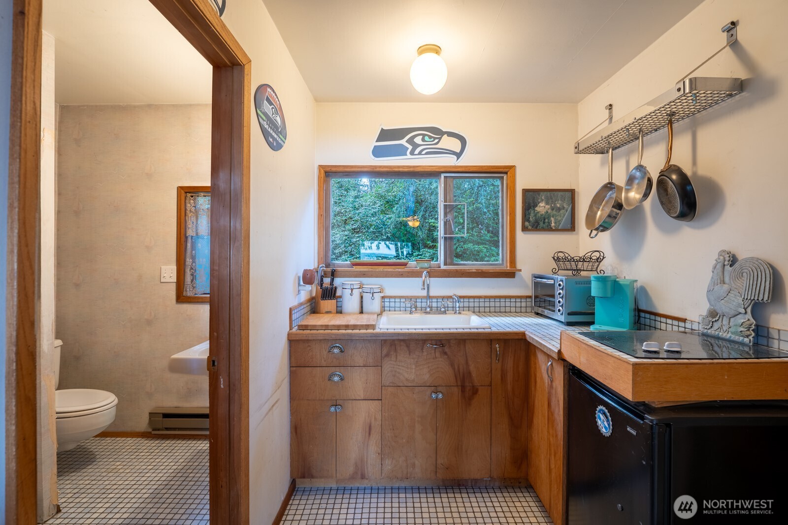 9513 Villa Beach Road , Anderson Island, WA 98303