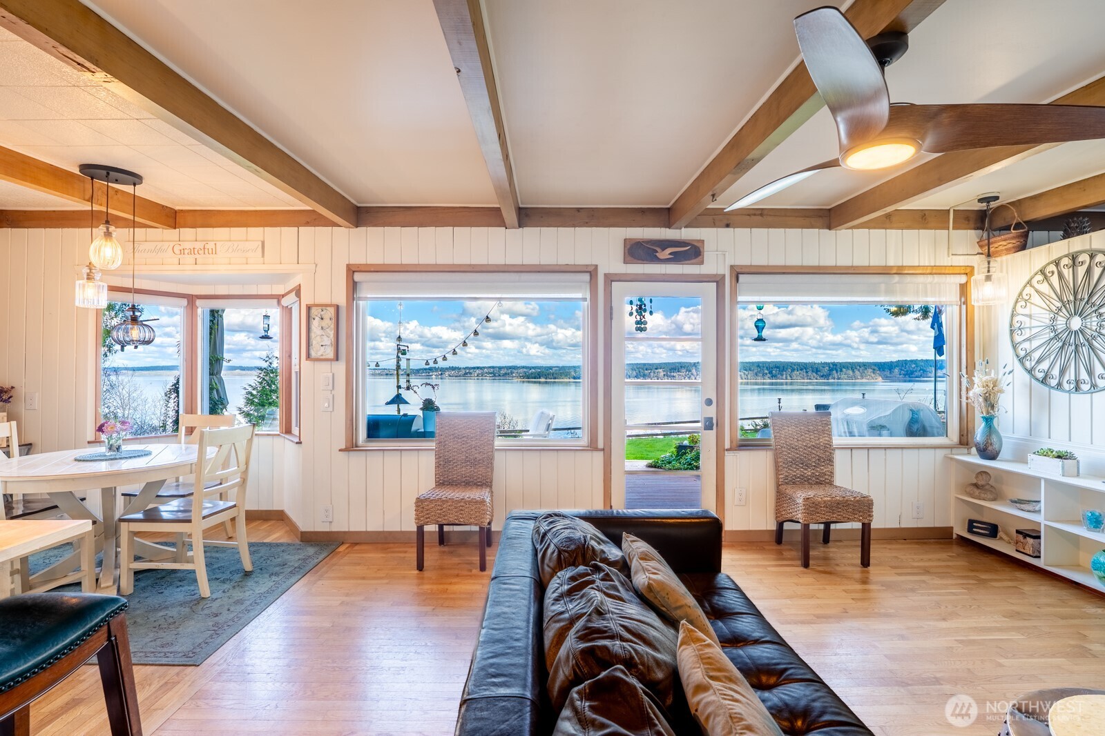 9513 Villa Beach Road , Anderson Island, WA 98303