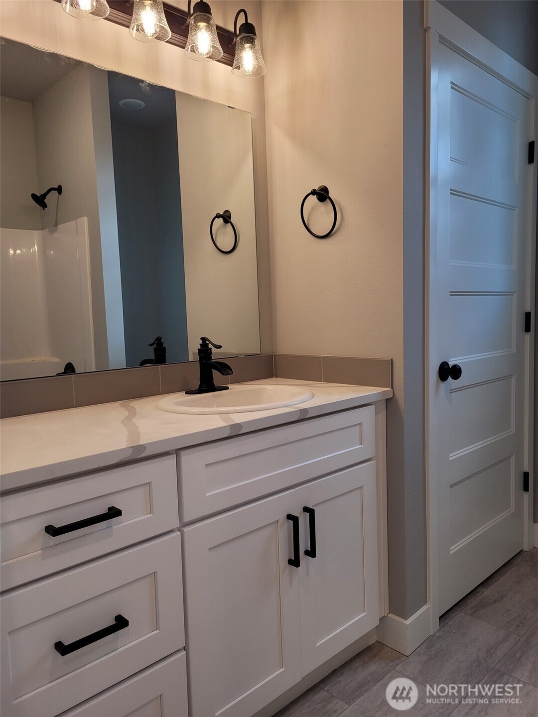 22 Raven Lane , Elma, WA 98541