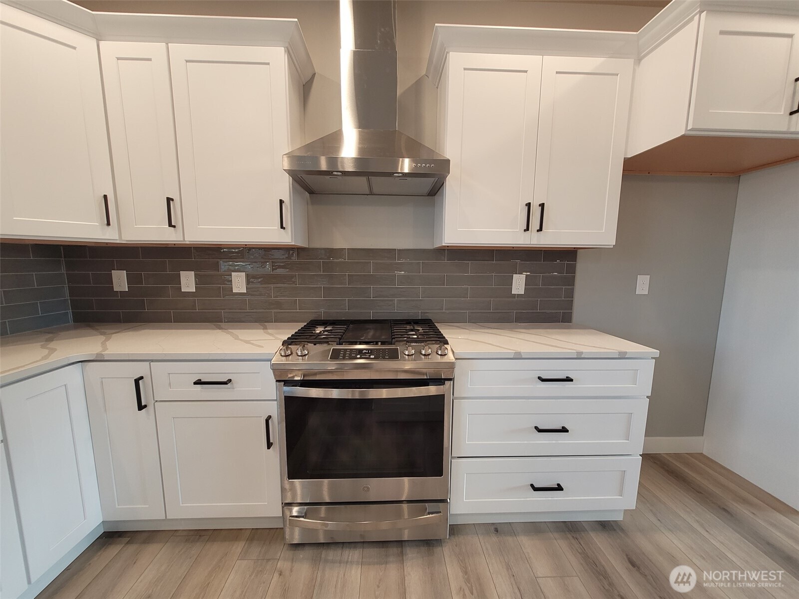 22 Raven Lane , Elma, WA 98541