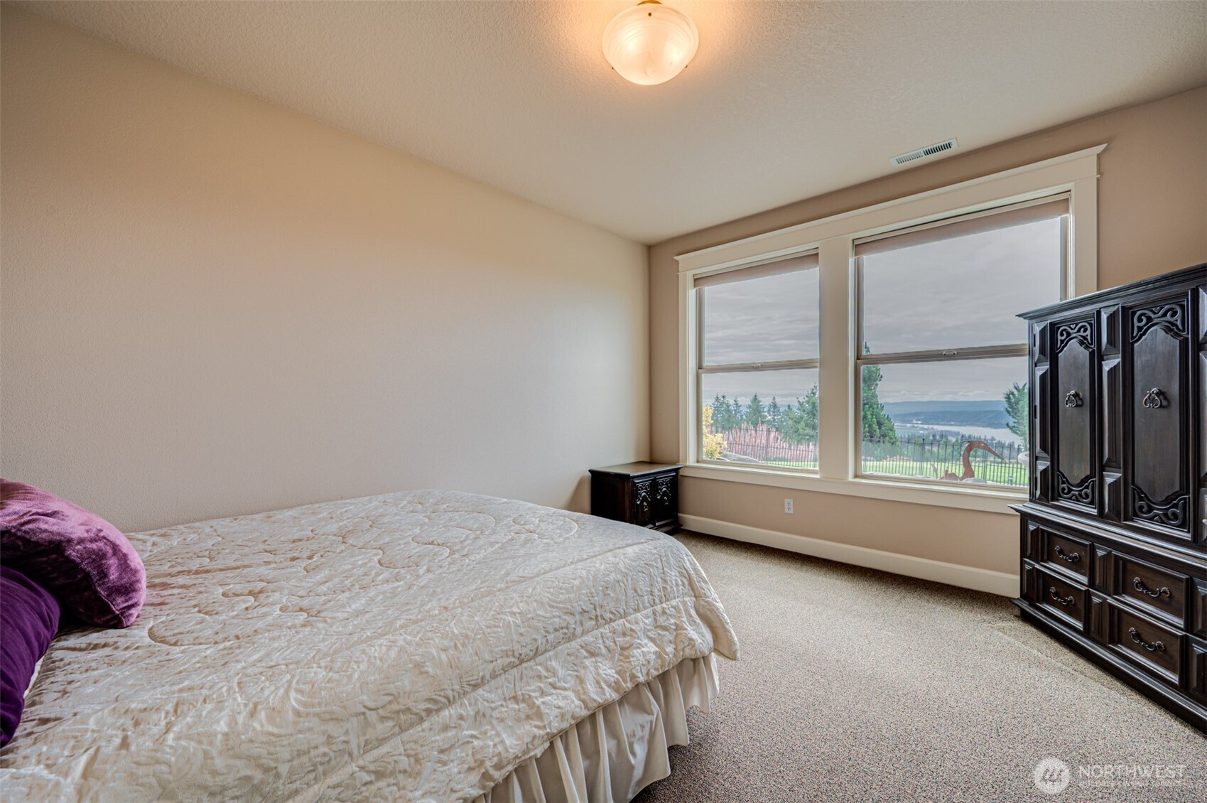 178 Discovery Drive , Kalama, WA 98625