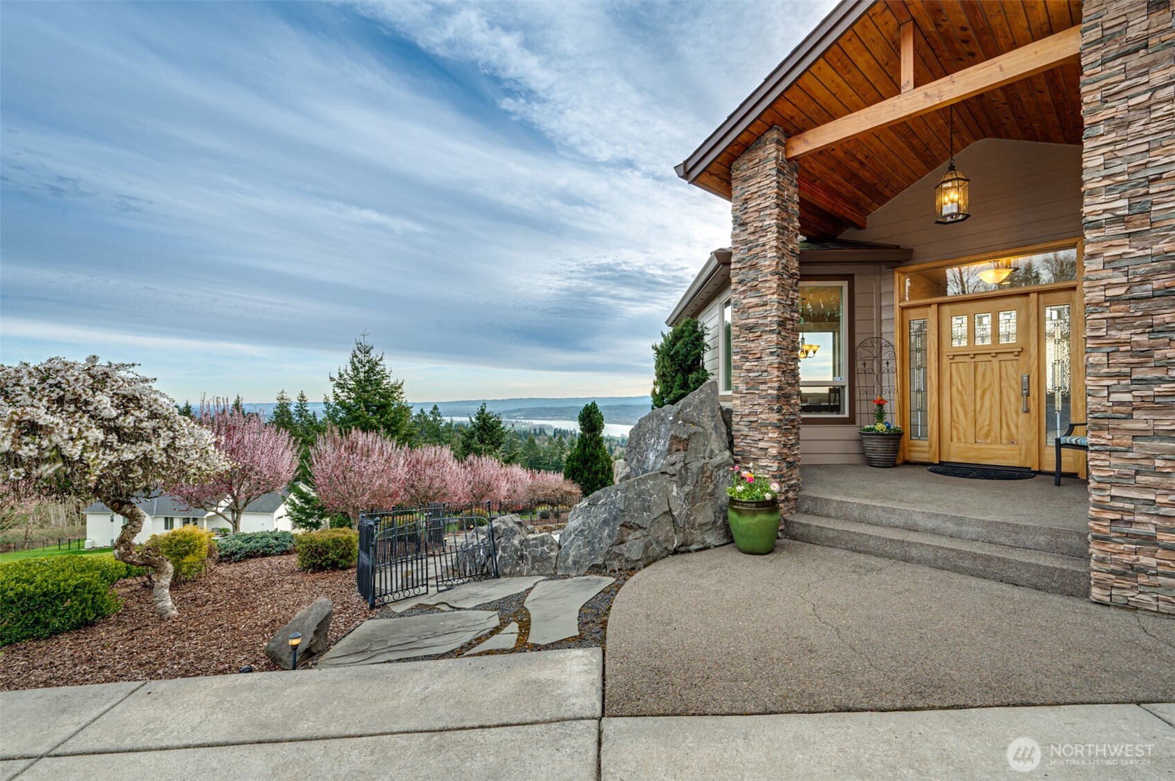 178 Discovery Drive , Kalama, WA 98625