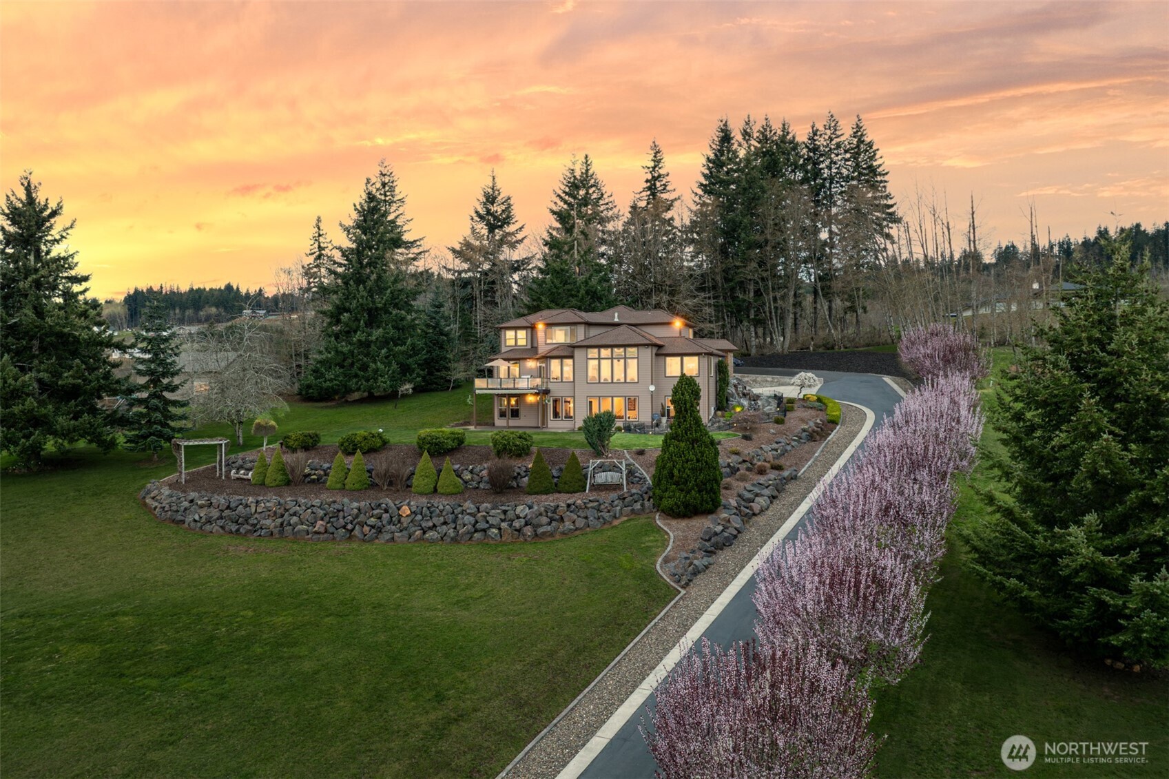 178 Discovery Drive , Kalama, WA 98625