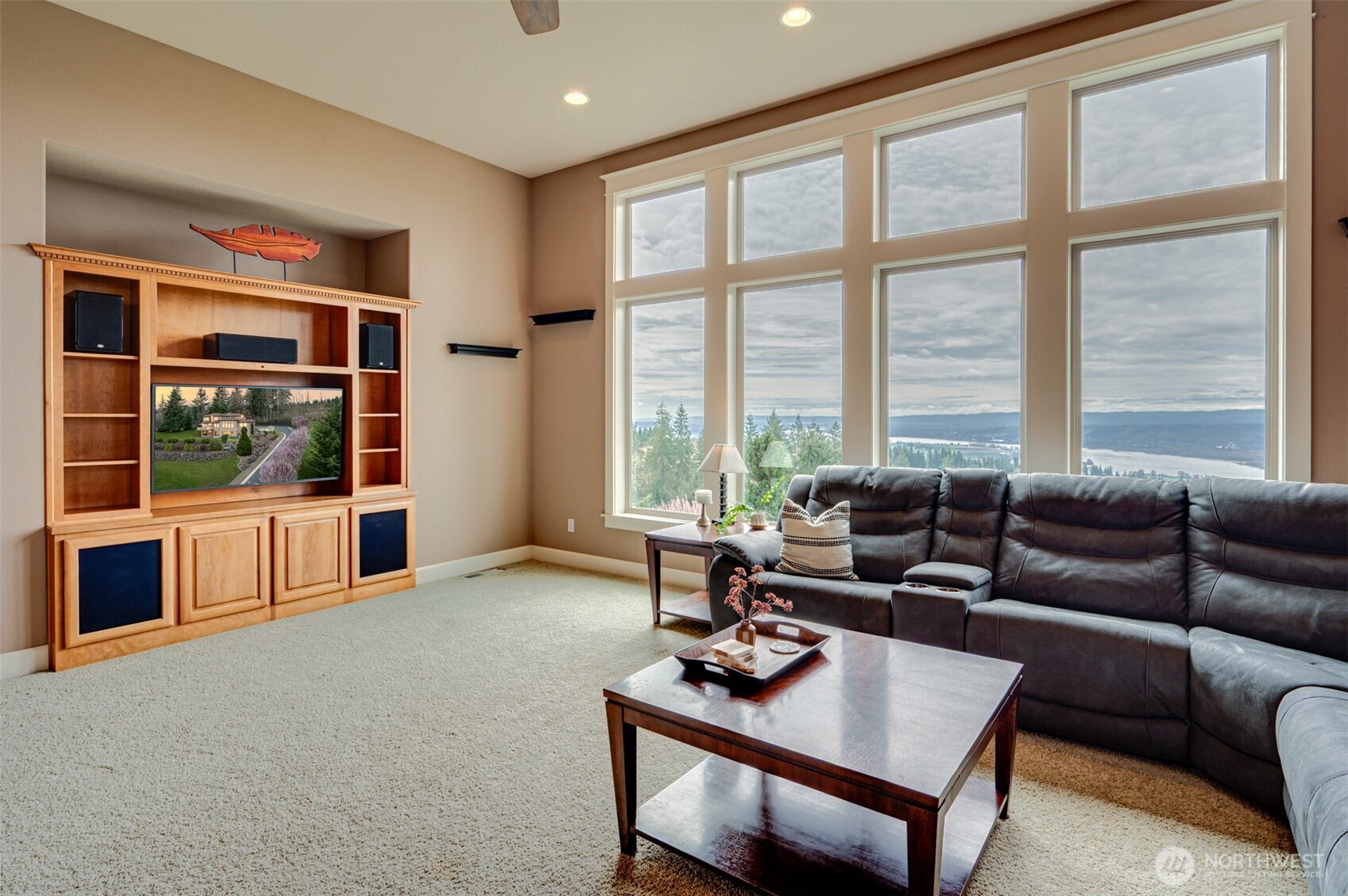 178 Discovery Drive , Kalama, WA 98625